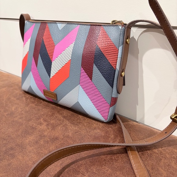 Fossil Chevron Geo Print Leather Crossbody Bag Colorful Everyday Chic Casual - Picture 4 of 9